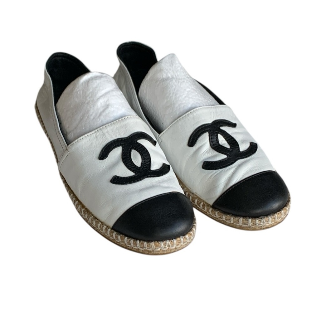 🥿Pre-loved Chanel Style White/Black Leather CC Espadrille Flats 🥿
